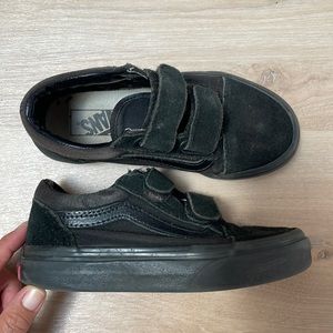 Kids sz 12.5 all black Vans